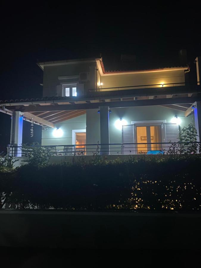 Vrahati Dimitris Corinthian Villa מראה חיצוני תמונה